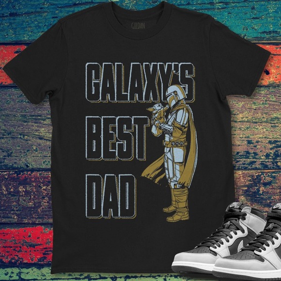 Star Wars The Mandalorian & Grogu Father's Day Galaxy Best Dad Unisex T-Shirt - Picture 1 of 2